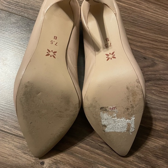 BCBGeneration Nude Heels 🤎 - Picture 5 of 5